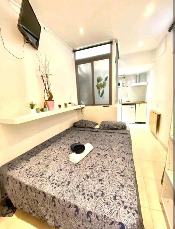 012 Apartamento 4 3 Apartman Barcelona Kültér fotó